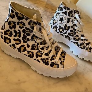 Size 8 Converse high top sneakers